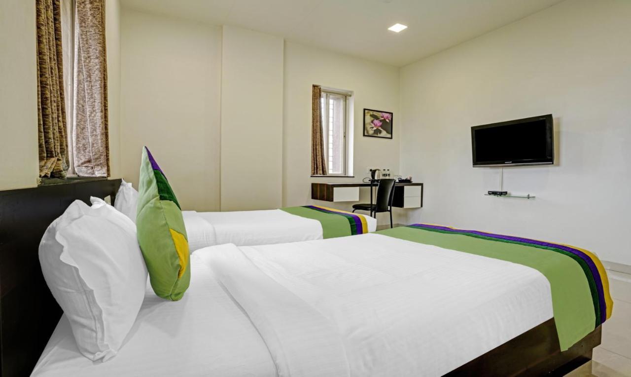 Treebo Excellent Homes, นาสิก ภายนอก รูปภาพ